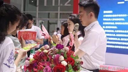 广州市尚观展览工程 金交会金融展展台搭建设计与金属货架解决方案专家